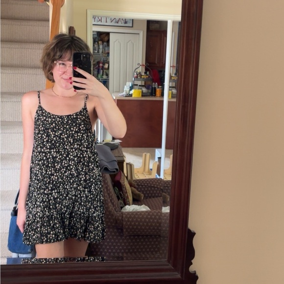 Urban Outfitters Floral Dress - Picture 2 of 4